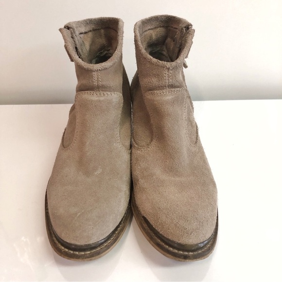 Cable Genuine Leather Gray Suede Chelsea Chunky Block Heels Ankle Boots Booties. - Picture 5 of 16